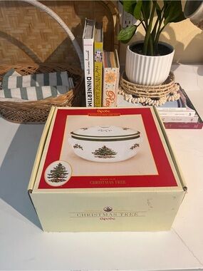 Spode Christmas Tree Covered Large Casserole Dish 🎄